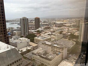 1188 Bishop St in Honolulu, HI - Building Photo - Building Photo