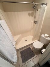 3571 Ruffin Rd, Unit 241 in San Diego, CA - Building Photo - Building Photo