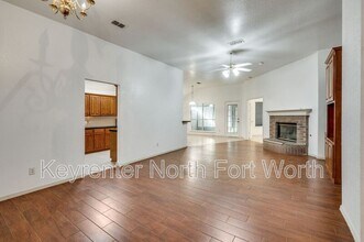 6812 Cold Water Canyon Rd in Fort Worth, TX - Building Photo - Building Photo