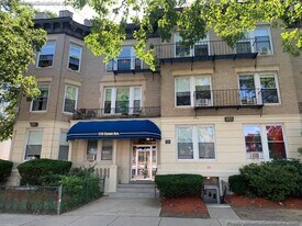 230 Fuller St, Unit B in Brookline, MA - Building Photo