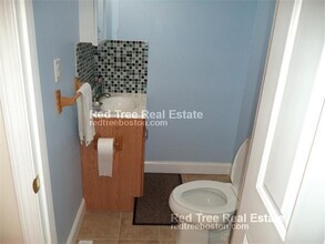 207 Hillside St, Unit 2 in Boston, MA - Building Photo - Building Photo