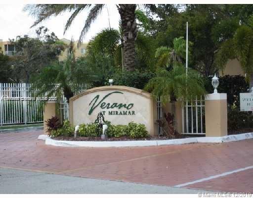 2204 SW 81st Ave, Unit 102-14 in Miramar, FL - Building Photo