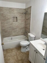 821 5th St in West Palm Beach, FL - Building Photo - Building Photo