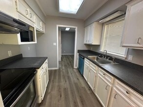 4434 Binghamton Dr in Mobile, AL - Building Photo - Building Photo