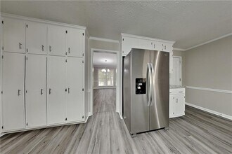 1844 Skyland Glen Dr in Snellville, GA - Building Photo - Building Photo