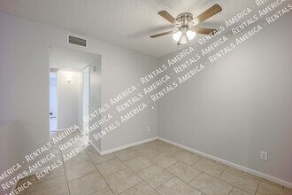 747 S Ext Rd in Mesa, AZ - Building Photo - Building Photo
