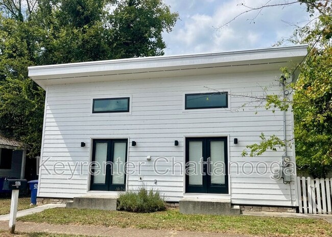 property at 407 Spears Ave