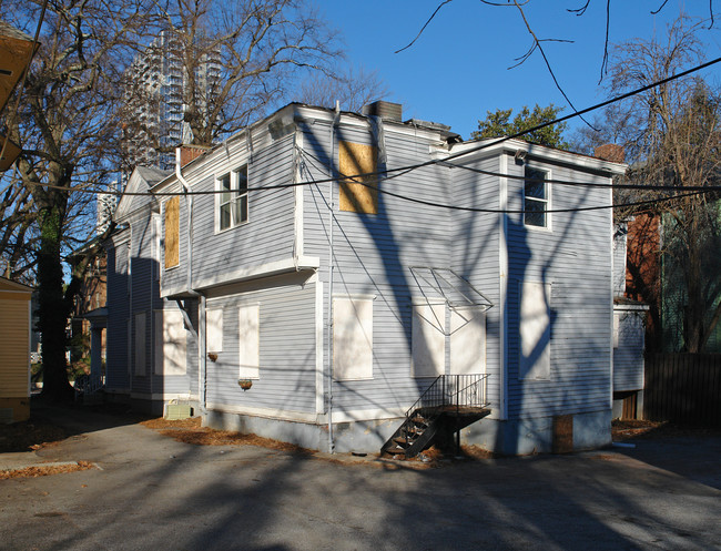 815 Piedmont Ave NE in Atlanta, GA - Foto de edificio - Building Photo