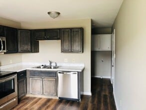 1304 Lakewood Dr in Jonesboro, AR - Building Photo - Building Photo