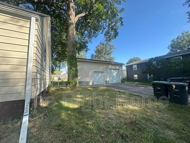 5417 S 49th St in Omaha, NE - Building Photo - Building Photo
