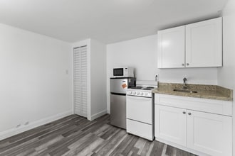 513 Franklin Rd in West Palm Beach, FL - Building Photo - Building Photo