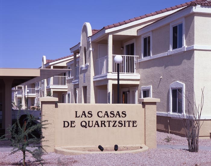 Las Casas de Quartzsite in Quartzsite, AZ - Foto de edificio