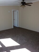 1894 Wild Cherry Dr in Tallahassee, FL - Building Photo - Building Photo