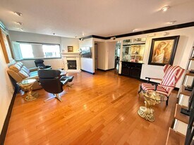 21620 Burbank Blvd, Unit 21620 Burbank in Woodland Hills, CA - Building Photo