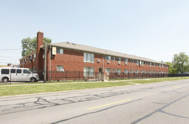 Chalmers Apartments in Detroit, MI - Foto de edificio - Building Photo