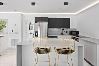 270 NW 50th St in Miami, FL - Building Photo - Building Photo