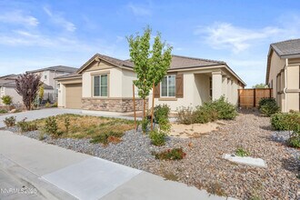 6338 Red Stable Rd in Sparks, NV - Building Photo - Building Photo