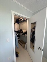 8245 Lake Dr in Doral, FL - Building Photo - Building Photo