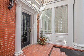 872 Briarcliff Rd NE in Atlanta, GA - Building Photo - Building Photo