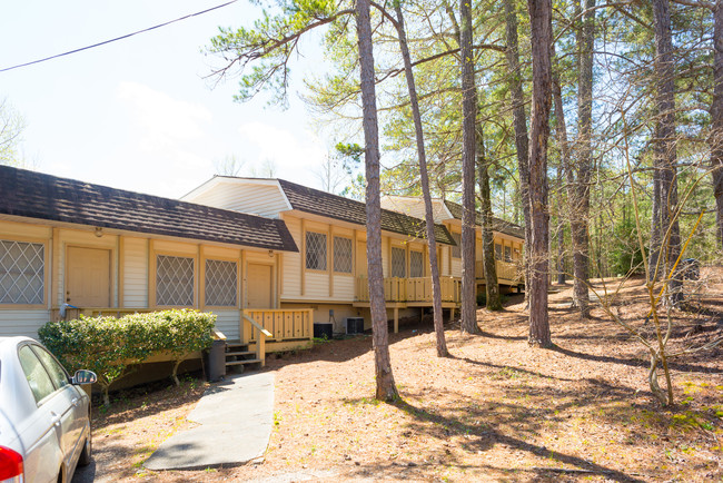 45 Westgate Dr in Pine Mountain, GA - Foto de edificio - Building Photo