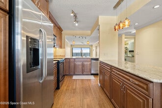 3901 Dixie Hwy NE in Palm Bay, FL - Building Photo - Building Photo