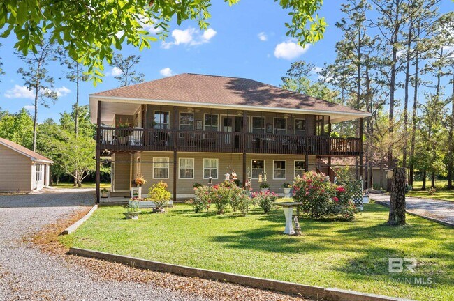 33084 Meadow Ln in Lillian, AL - Building Photo - Building Photo