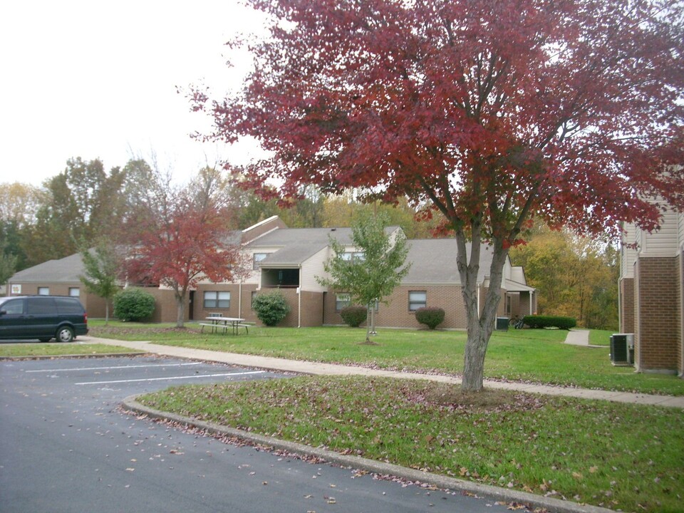 Clearfield Manor in Clearfield, KY - Building Photo