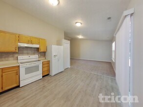 740 Kingston Cir in Brownsburg, IN - Foto de edificio - Building Photo