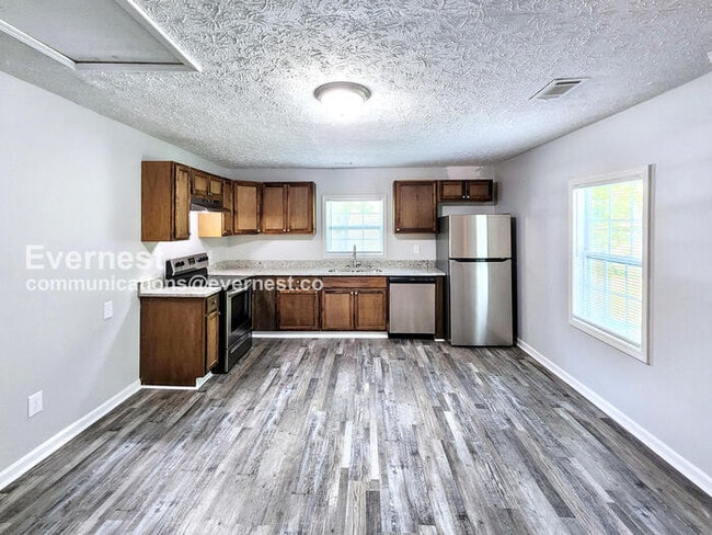 306 Walker Dr in Monroe, GA - Building Photo - Building Photo