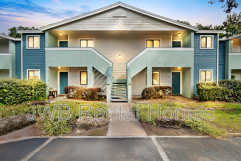 2768 Jimmy Buffett Mem Hwy in Atlantic Beach, FL - Building Photo