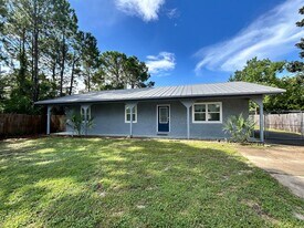 208 Randy Rd in Panama City Beach, FL - Building Photo