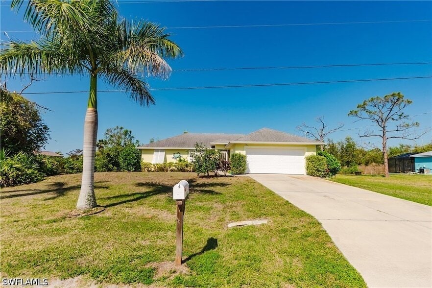 11693 Oakland Dr in Bokeelia, FL - Building Photo