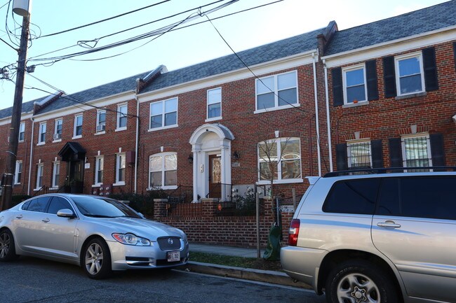 1317 Adams St NE in Washington, DC - Building Photo - Building Photo