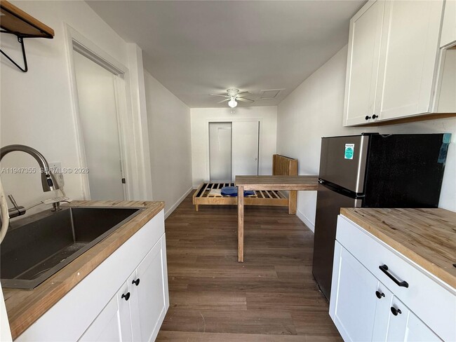 property at 1725 Hayes St