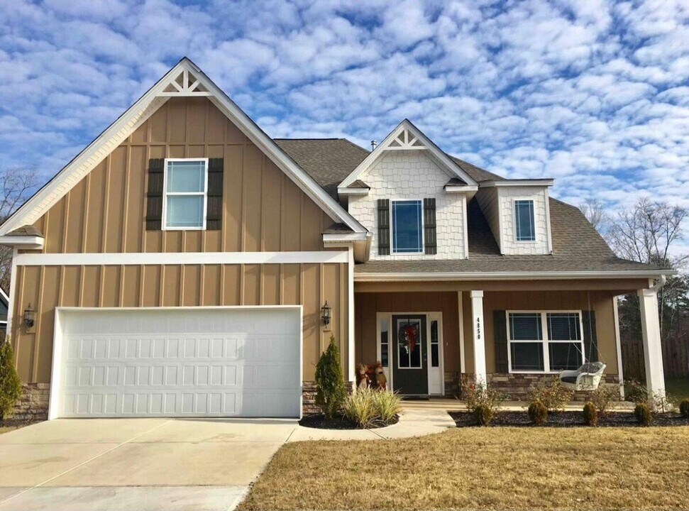 4850 Tanner Oaks Dr in Evans, GA - Building Photo