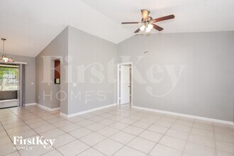 8570 NW 3rd St in Pembroke Pines, FL - Foto de edificio - Building Photo