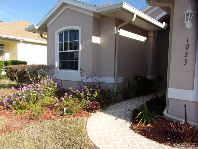 1933 W Shanelle Path in Lecanto, FL - Building Photo - Building Photo