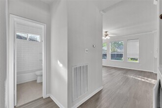 5523 Santa Chase Ln in Sugar Land, TX - Building Photo - Building Photo