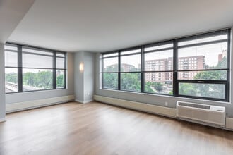 22 South West in Mount Vernon, NY - Foto de edificio - Interior Photo