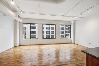 705 Main St in Houston, TX - Building Photo - Building Photo