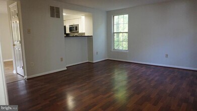 6068 Laurel Wreath Way in Columbia, MD - Building Photo - Building Photo