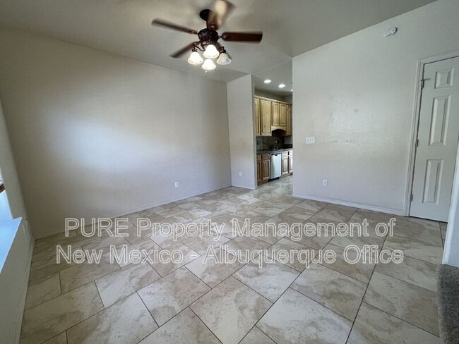3900 N Butler Ave in Farmington, NM - Foto de edificio - Building Photo