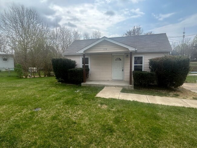 property at 230 Horseshoe Ct