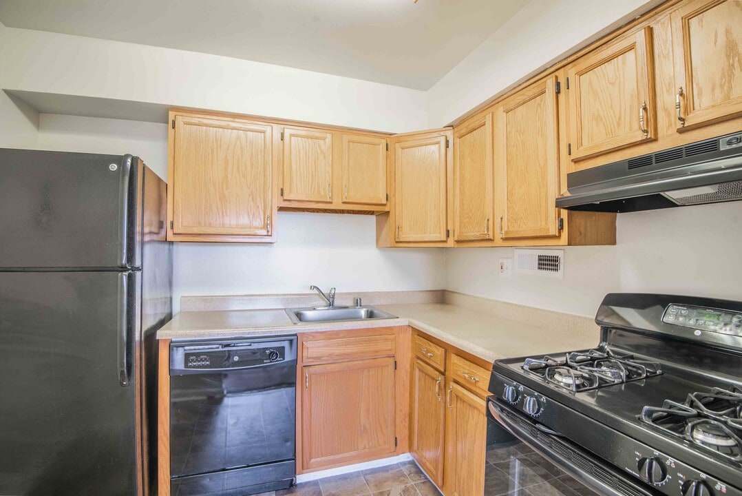 Greenlyn Apartments in Baltimore, MD - Building Photo