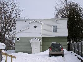 163 E 9th St in Oswego, NY - Foto de edificio - Building Photo