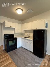 3104 SE 52nd Ave in Portland, OR - Building Photo - Building Photo