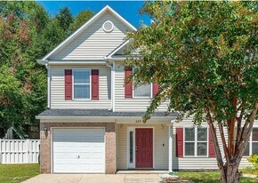 329 Dahlquist Dr in Crestview, FL - Building Photo