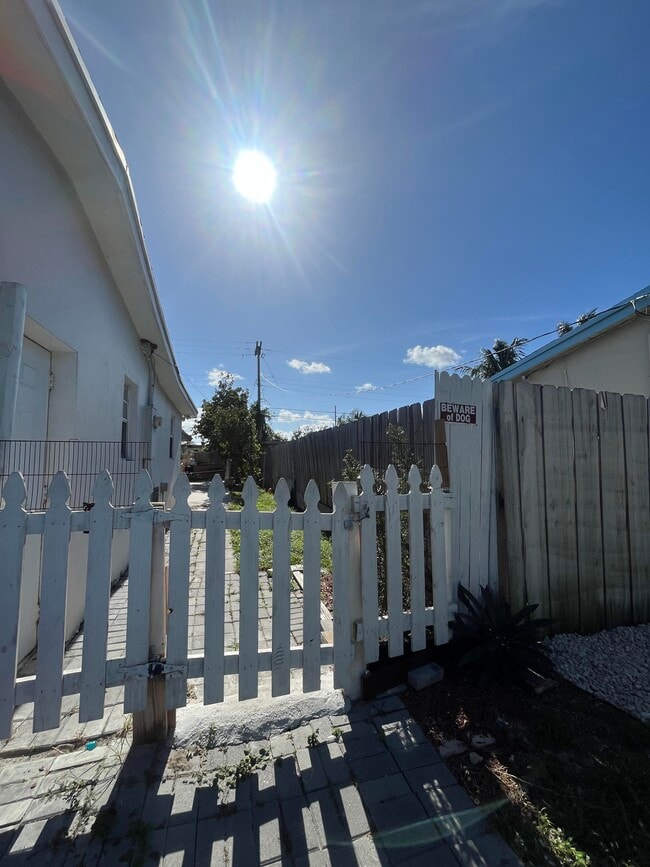 108 Arthur Ct in Boynton Beach, FL - Building Photo - Building Photo