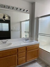815 Darlingham Ct in Bakersfield, CA - Building Photo - Building Photo