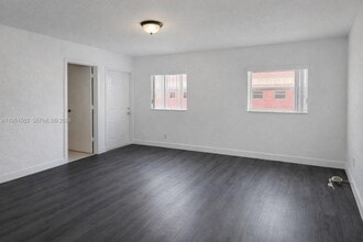 2752 NW 131st St in Opa Locka, FL - Building Photo - Building Photo